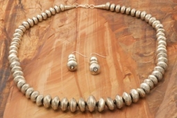 Navajo Pearls Sterling Silver Necklace and Earrings Set